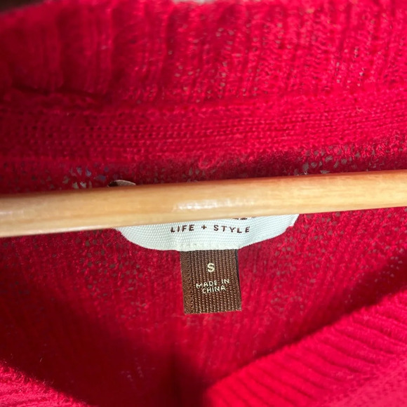 Sonoma Cardigan button closure size small  
Red - Picture 4 of 6